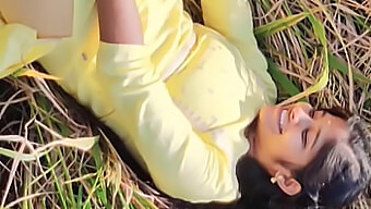 Desi Girl In Yellow Suit Enjoys Oral And Fingering From Big Cock In The Fields